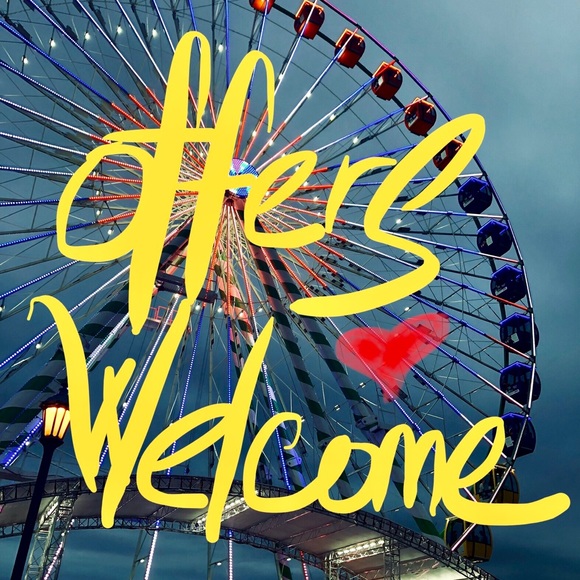 Meet your Posher, Jennifer - Picture 1 of 2